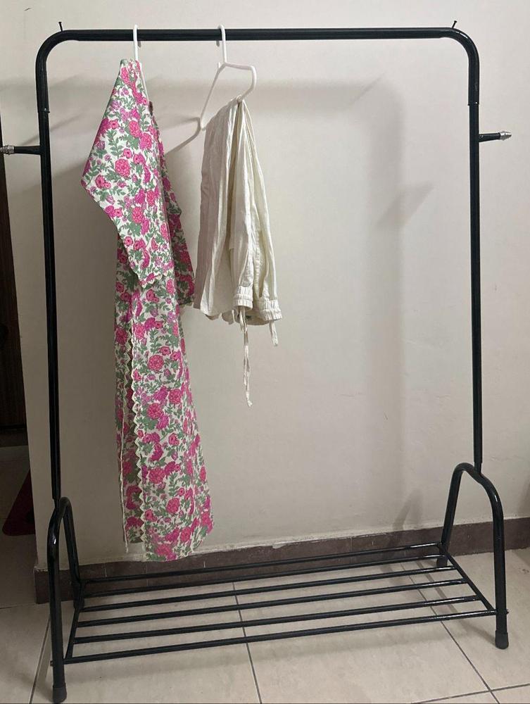 Premium Foldable Boutique Display Stand - Professional Clothes Hanger Rack