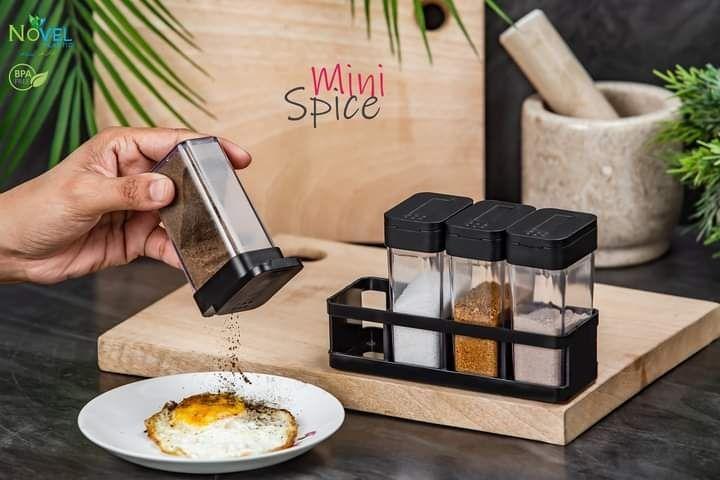 Novel 4-in-1 Mini Crystal Spice Jars with Stand - Premium Kitchen Storage Pakistan"
