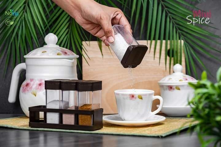 Novel 4-in-1 Mini Crystal Spice Jars with Stand - Premium Kitchen Storage Pakistan"