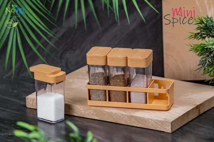 Novel 4-in-1 Mini Crystal Spice Jars with Stand - Premium Kitchen Storage Pakistan"